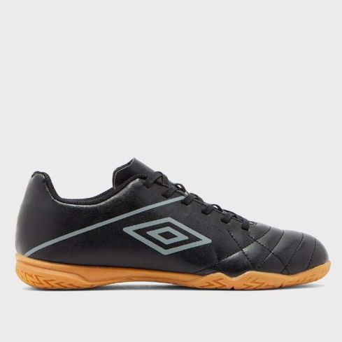 Umbro Medus– III League IC Men Football Shoes in Black