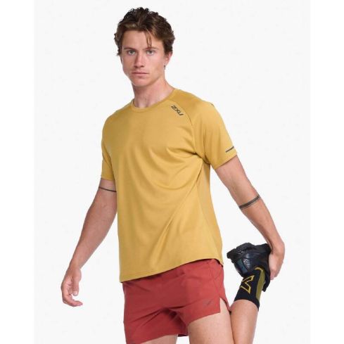 2XU Men's  Aero Short Sleeve T-Shirt Yellow