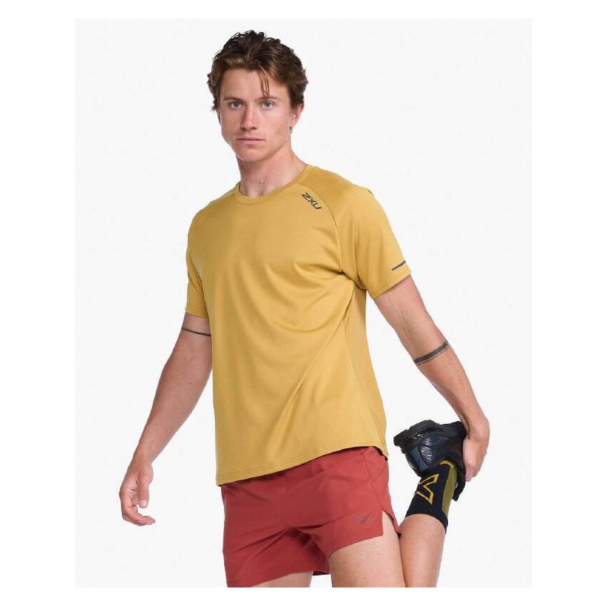 2XU Men's  Aero Short Sleeve T-Shirt Yellow