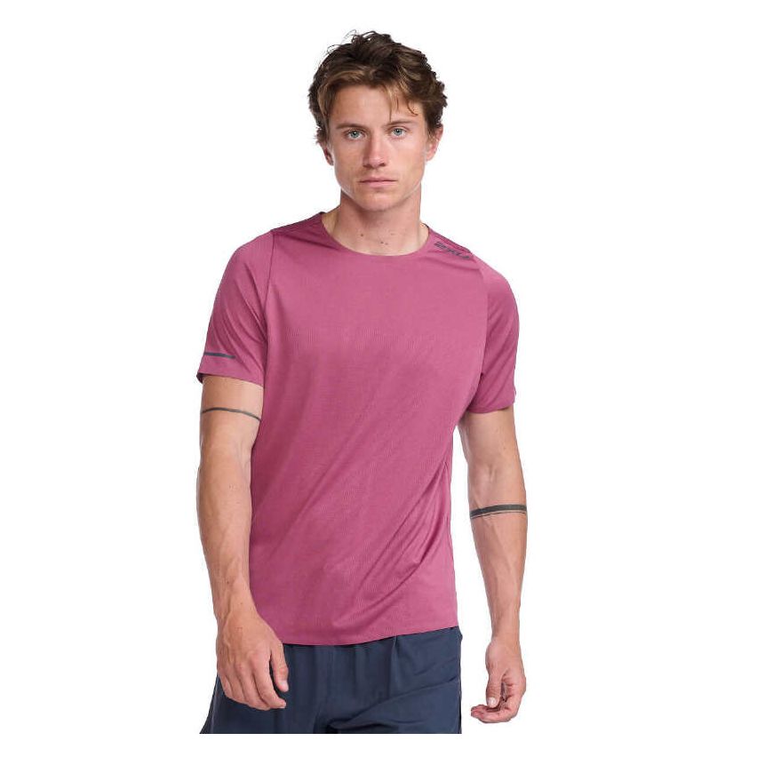 2XU Men's Light Speed Tech Short Sleeve T-Shirt  Dark Pink