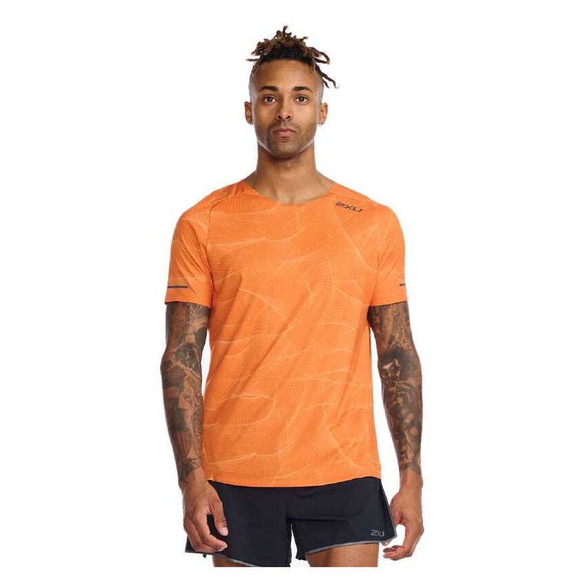 2XU Men's Light Speed Short Sleeve T-Shirt Orange